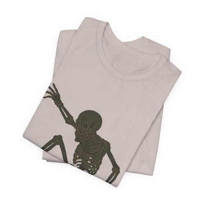 Skater Skeleton Graphic Tee for Adults - Vintage-Style Skeleton Skateboarding Shirt - Edgy Streetwear T-Shirt for Skaters and Art Lovers