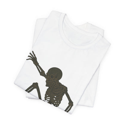 Skater Skeleton Graphic Tee for Adults - Vintage-Style Skeleton Skateboarding Shirt - Edgy Streetwear T-Shirt for Skaters and Art Lovers