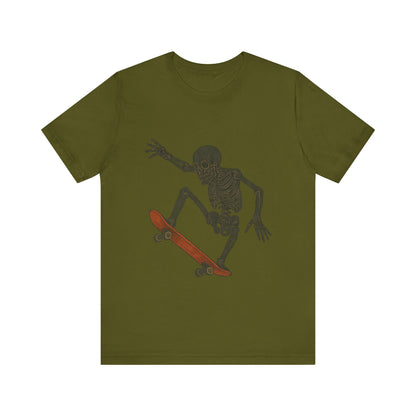 Skater Skeleton Graphic Tee for Adults - Vintage-Style Skeleton Skateboarding Shirt - Edgy Streetwear T-Shirt for Skaters and Art Lovers