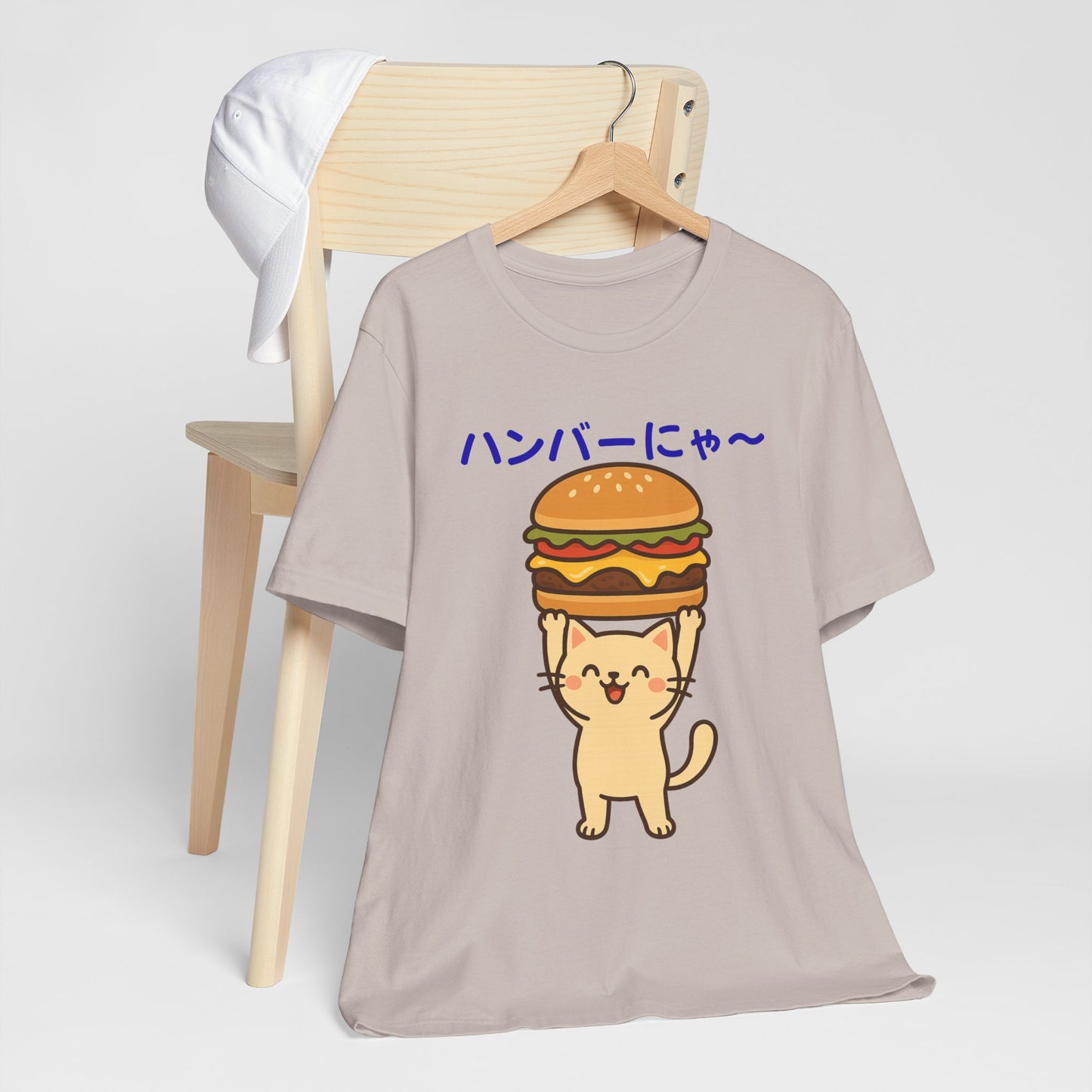 "Hanba-nyaa~" Cute Japanese Cat T-Shirt – Funny Burger & Cat Design – Kawaii Style Unisex Tee – Gift for Food & Cat Lovers