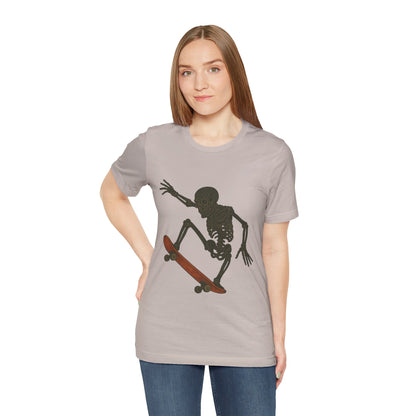 Skater Skeleton Graphic Tee for Adults - Vintage-Style Skeleton Skateboarding Shirt - Edgy Streetwear T-Shirt for Skaters and Art Lovers